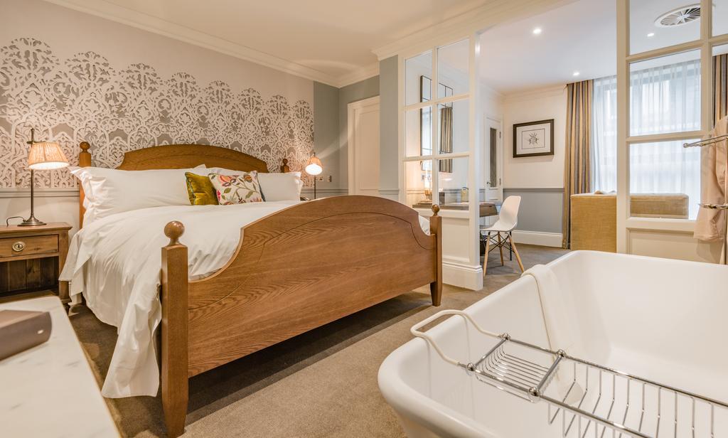 Luxe Junior Suite